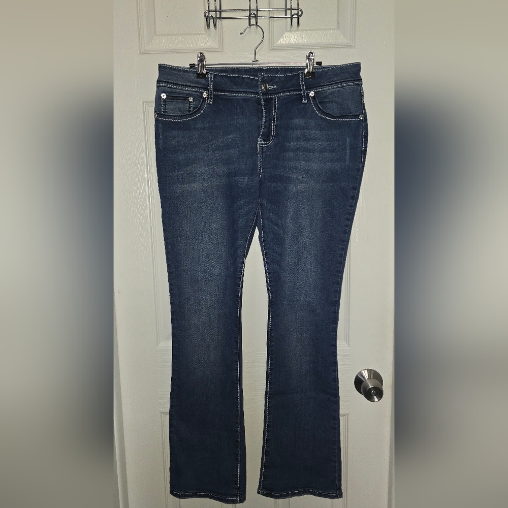 a.n.a Bootcut Jeans with Classic Indigo Wash